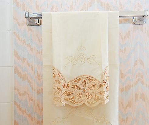 Old Fashioned Battenburg Lace Hand Towel. 16x27" (English Bone)